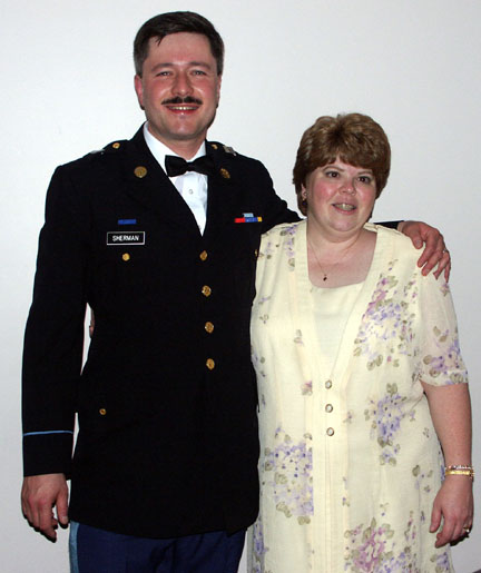 2cgfg AT dinner.JPG (40236 bytes)